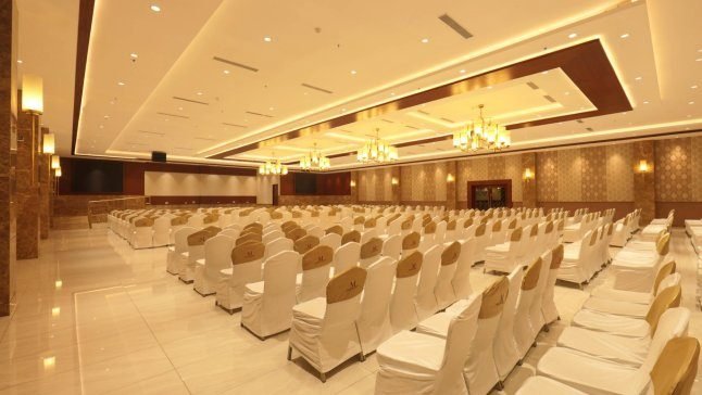 The Grand Ballroom at M, dressed in gold for a celebration